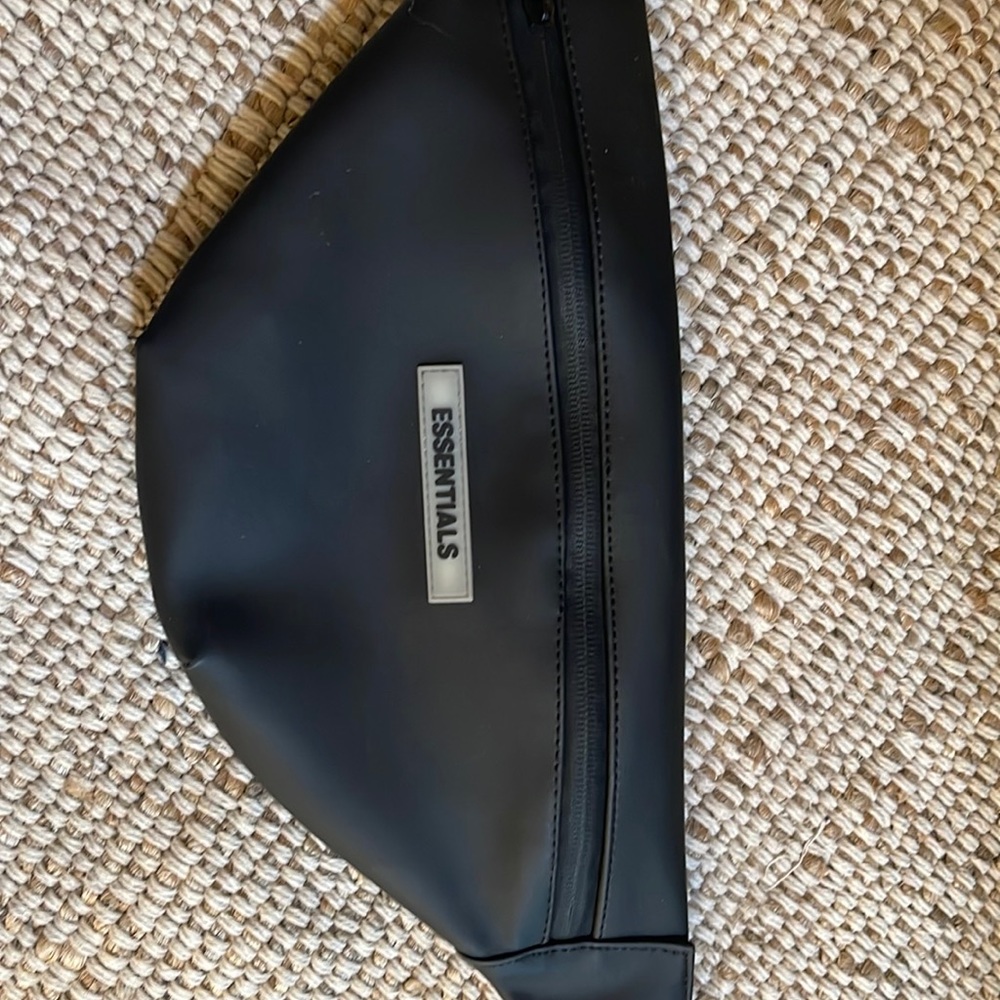 NWOT Fear of god essentials waist bag